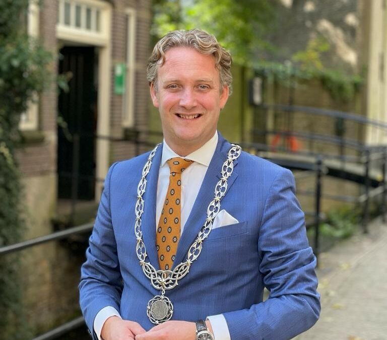 Zaterdag 13 mei 2023: Pieter Verhoeve te gast bij jubilaris.
