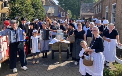 Karren die ratelen op de keien